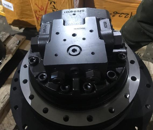 Редуктор хода Komatsu PC200-7 с мотором