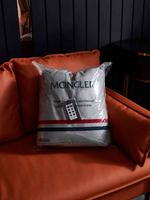 Покрывало Moncler