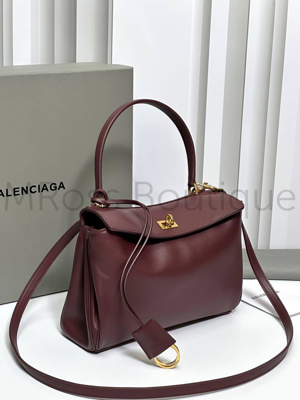 Сумка Balenciaga Rodeo кожаная бордовая