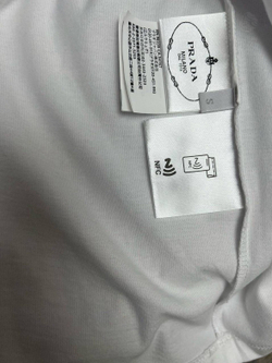 Футболка Prada