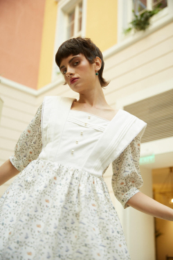 Платье мини с манишкой