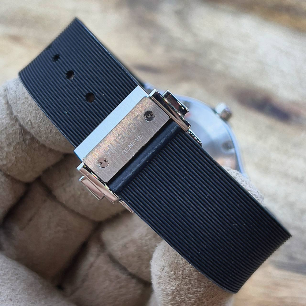 Часы Hublot