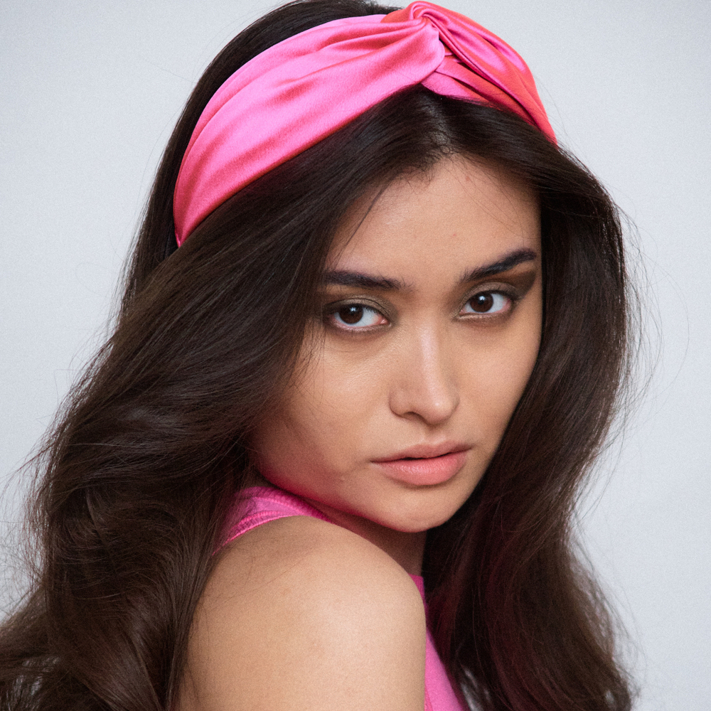 Ободок-узел ярко-розовый