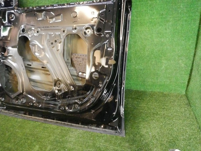 Дверь передняя правая Cadillac Escalade 4 (2014-2020)