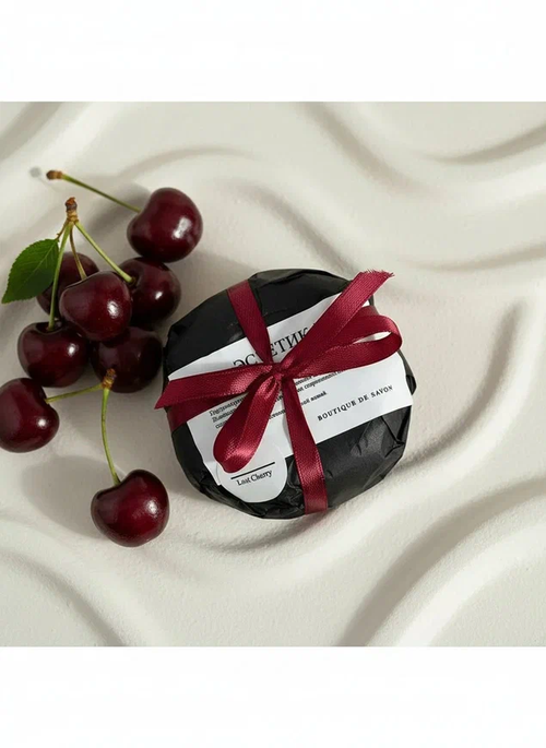 BOUTIQUE DE SAVON Масляная плитка-шайба для тела Вишня, миндаль и амбра (по мотивам Lost Cherry)