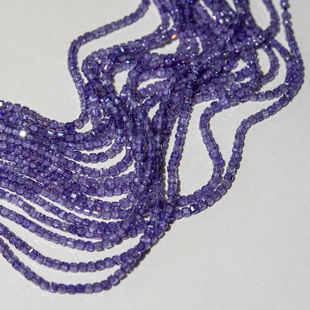 Фианиты, оттенок "Лаванда", 2,3мм, кубик, микроогранка