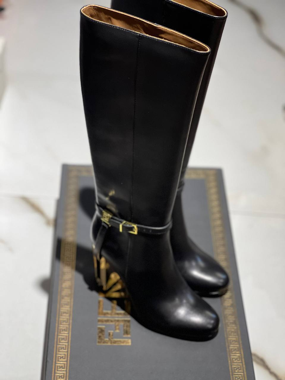 Сапоги Versace