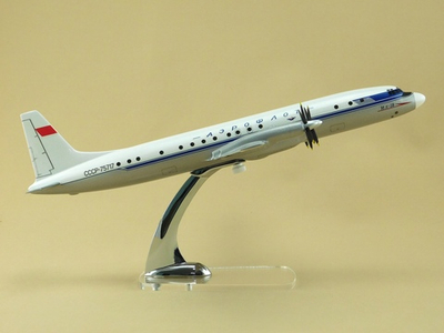 Модель самолета Ил-18 (М1:100, Аэрофлот СССР-75717, Ретро)