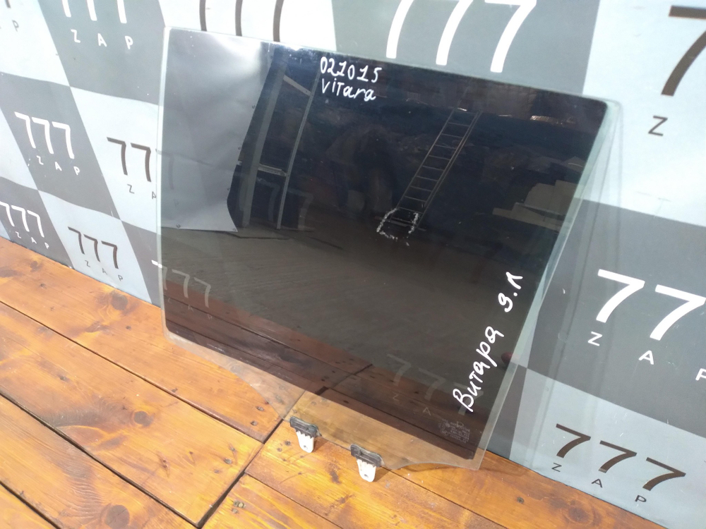 Стекло двери задней левой Suzuki Grand Vitara 2 (JT) 05-15 Б/У Оригинал 8450465J00