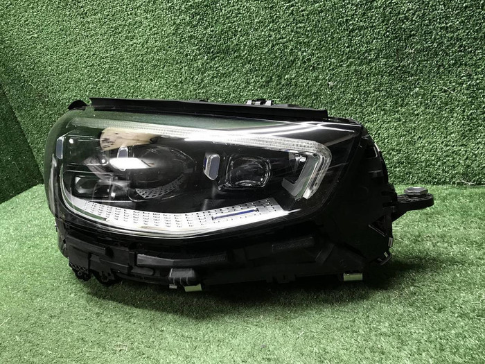 Фара правая Mercedes S W223 (20-нв) Digital Light