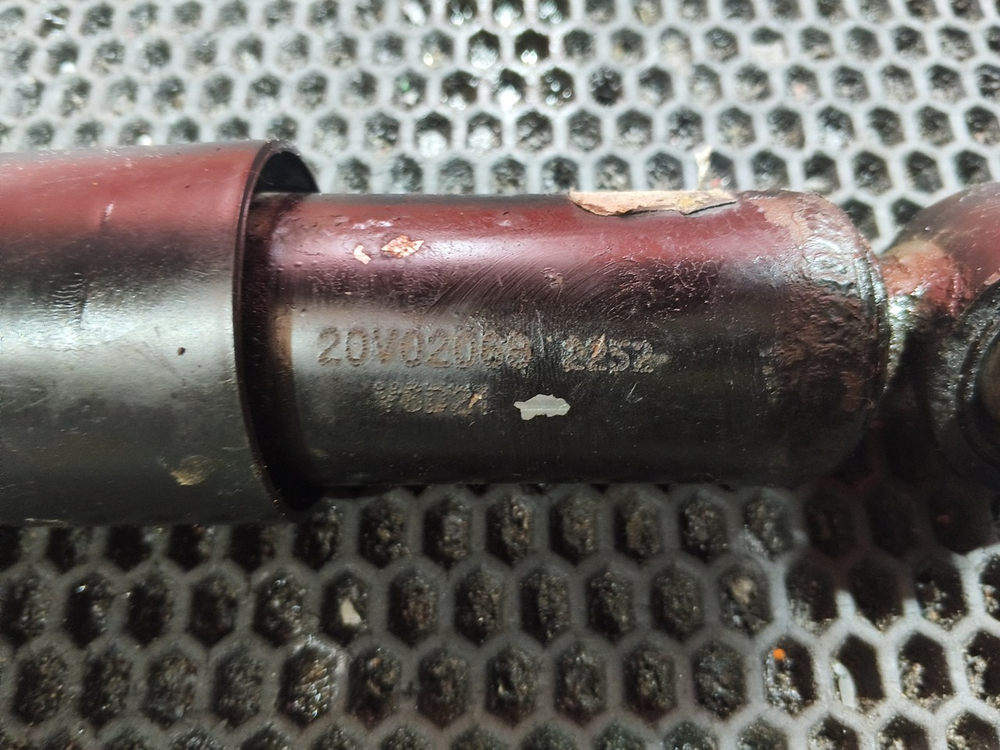 Амортизатор кабины 2017г