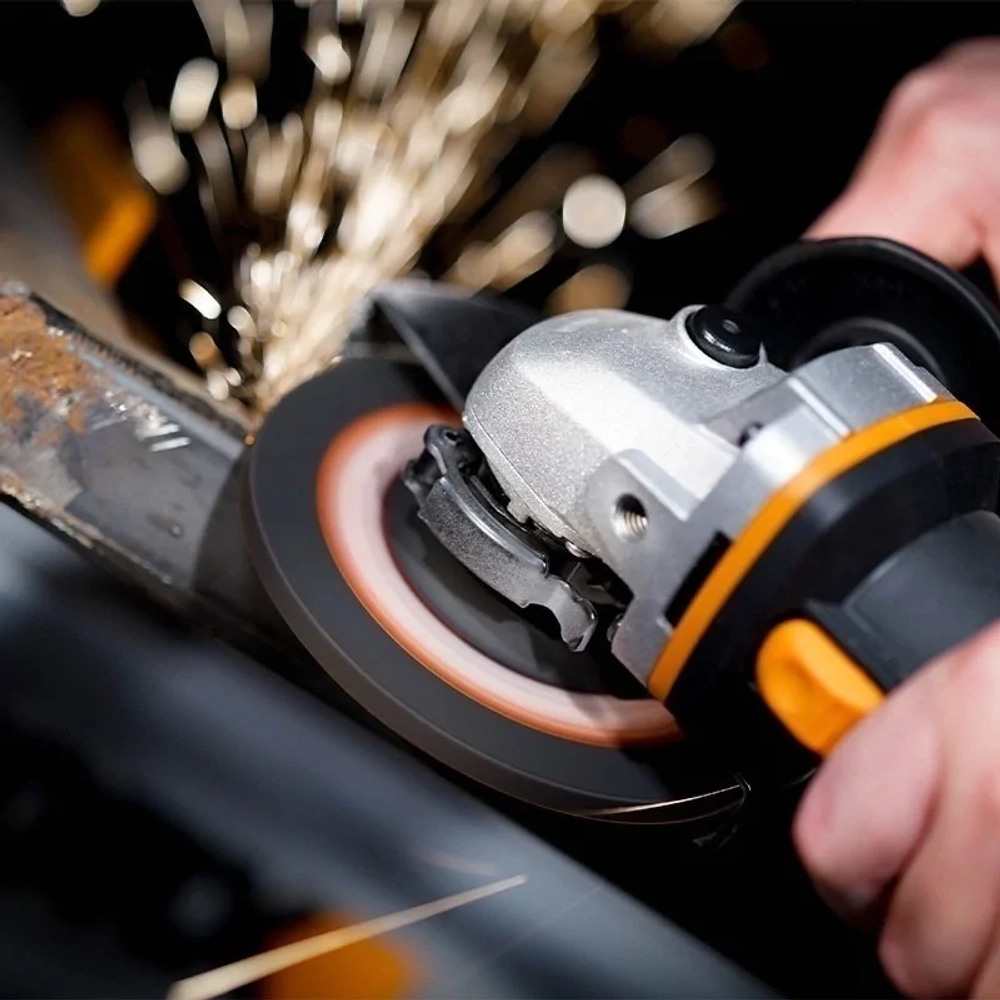 WORX WX803 аккумуляторная угловая шлифмашина (1 x 4 Ач, 1 x 2 Ач, ЗУ)