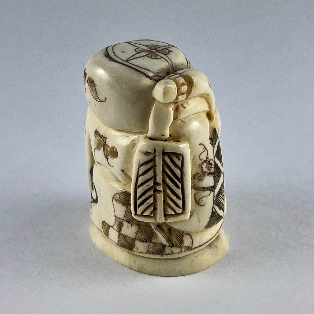 Статуэтка нэцкэ Фукурокудзю с волшебной колотушкой