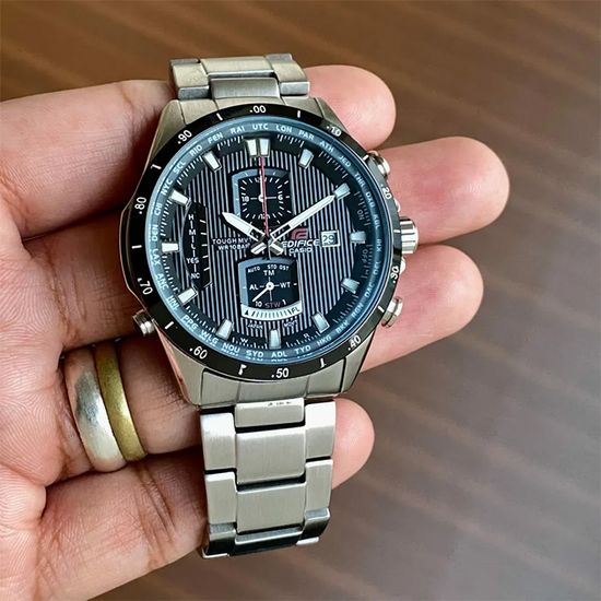 Наручные часы Casio EQW-A1110DB-1A