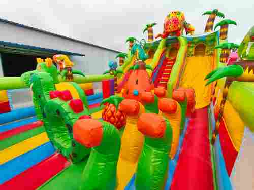 Коммерческий надувной батут «Хамелеон и динозавры Ультра 4» 12*6*6 м