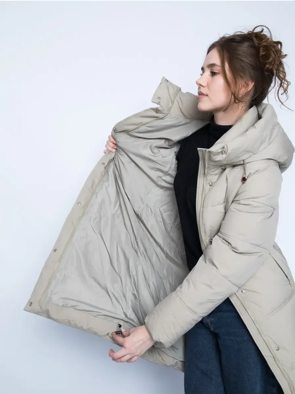 Куртка зимняя удлиненная с капюшоном