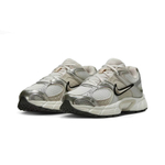 Женские кроссовки Nike V5 RNR
