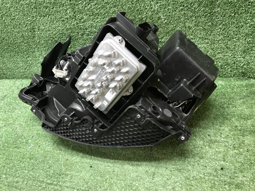 Битая Фара правая Geely Atlas Pro (2021-н.в.) LED