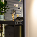 Розетка с заземлением (черный матовый)