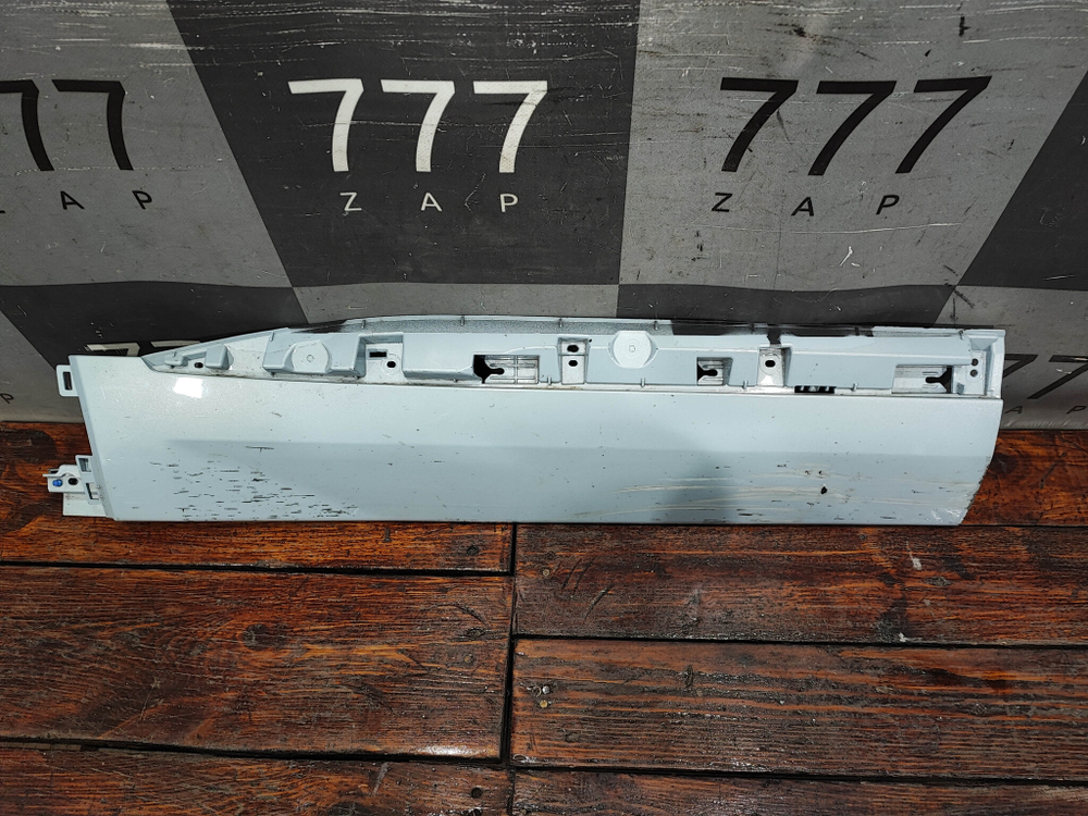 Накладка двери задней правой Geely Monjaro 21-нв Б/У Оригинал 6073120100