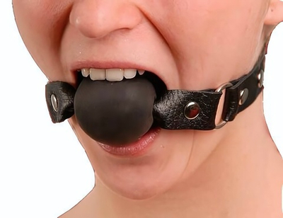 Кляп-шар на чёрных кожаных ремешках (Цвет: черный)