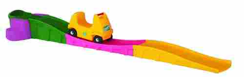 Каталка машинка с горочкой для игровой комнаты