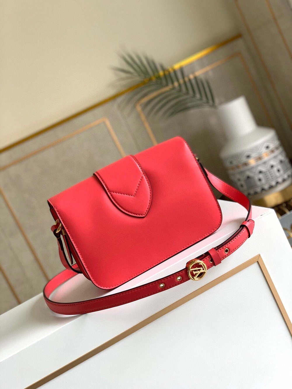 Louis Vuitton Pont 9