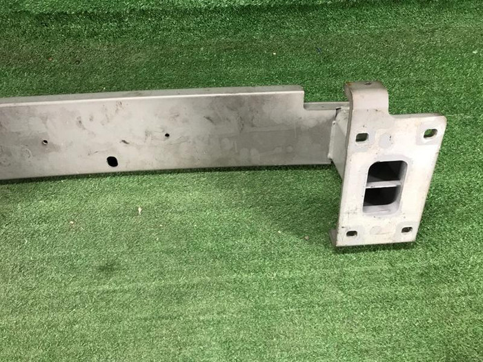 Усилитель передний Land-Rover Defender 2 L663 (2019-н.в.)