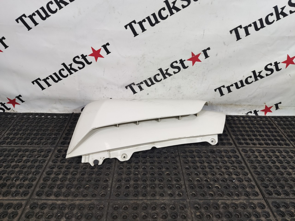 Дефлектор капота правый 2023г