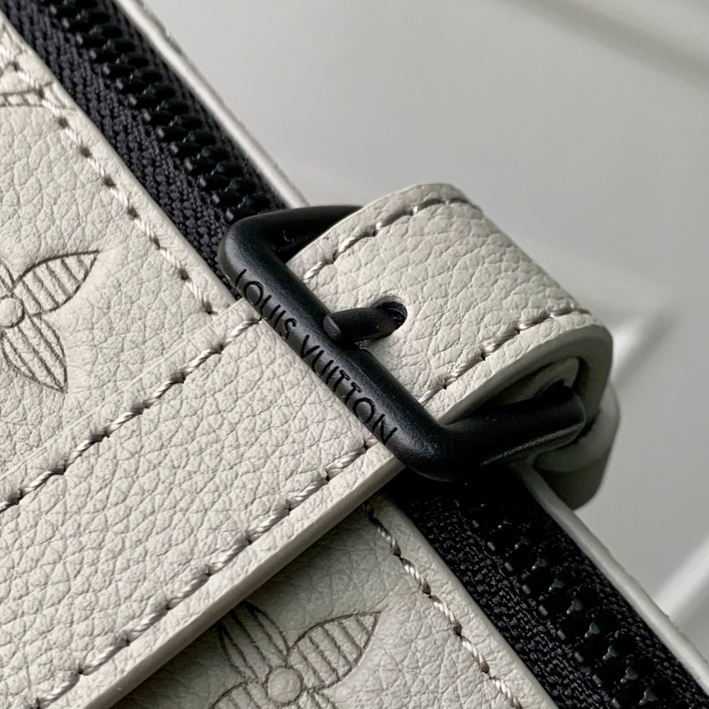 Louis Vuitton Pulse Wearable Wallet