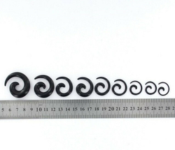 Спираль растяжка из акрила черного цвета Диаметр 4 мм. 1 штука