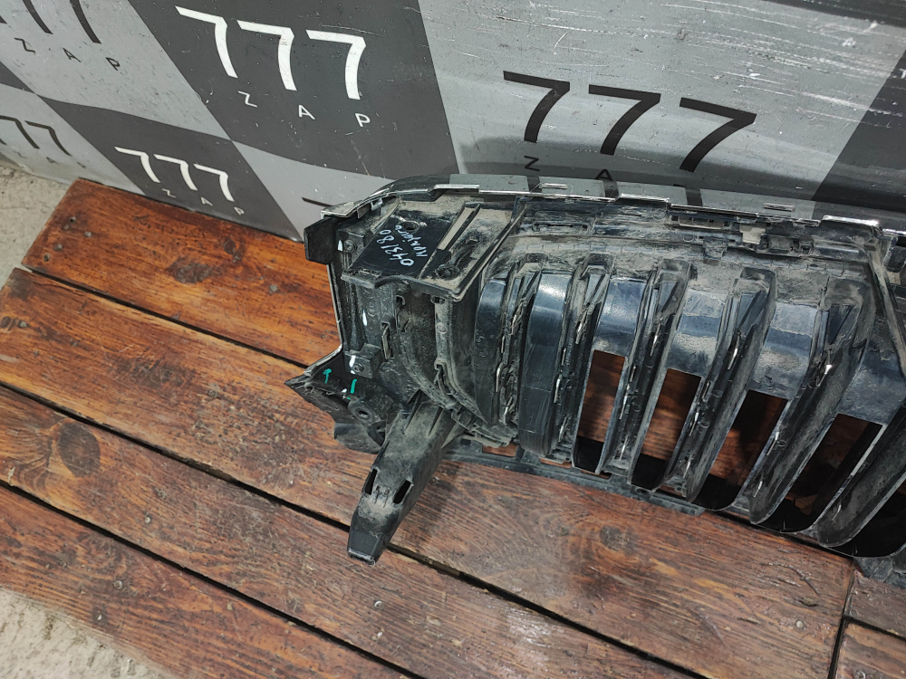 Решетка радиатора Geely Monjaro 21-нв Б/У Оригинал 6608162198
