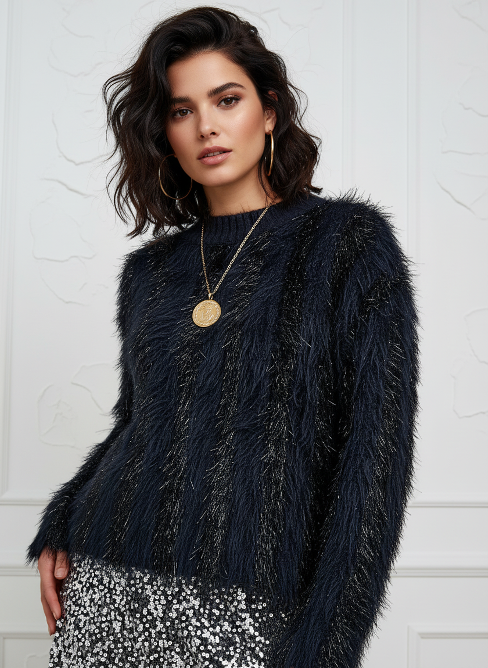 Свитер осенний теплый пушистый укороченный вязаный