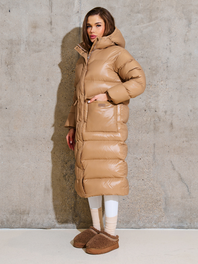 Пуховик макси с капюшоном “ Caramel’ ”