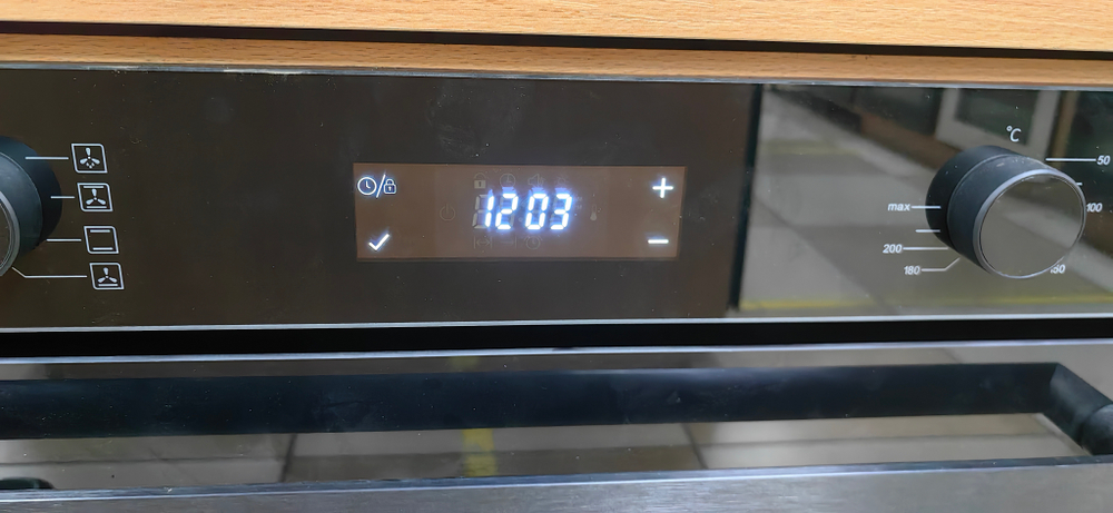 электрическая духовка O 527 S