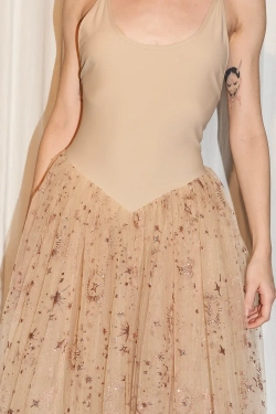 Платье-русалка с юбкой из фатина бежевое