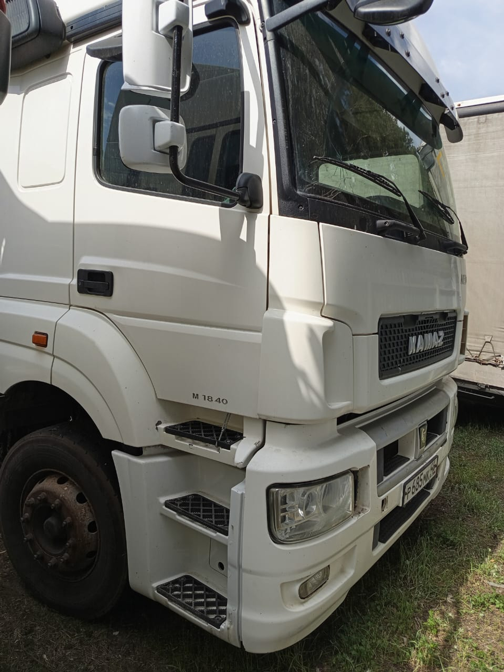 КамАЗ 5490 4x2 Седельный тягач 5490-032-87(S5) NEO (Дизельный, 12,0 л, 401 л.с., МТ)