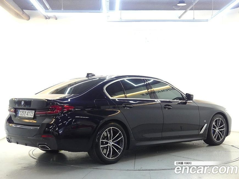 BMW 5 Series (G30) 520i M Sports (02.2022)
