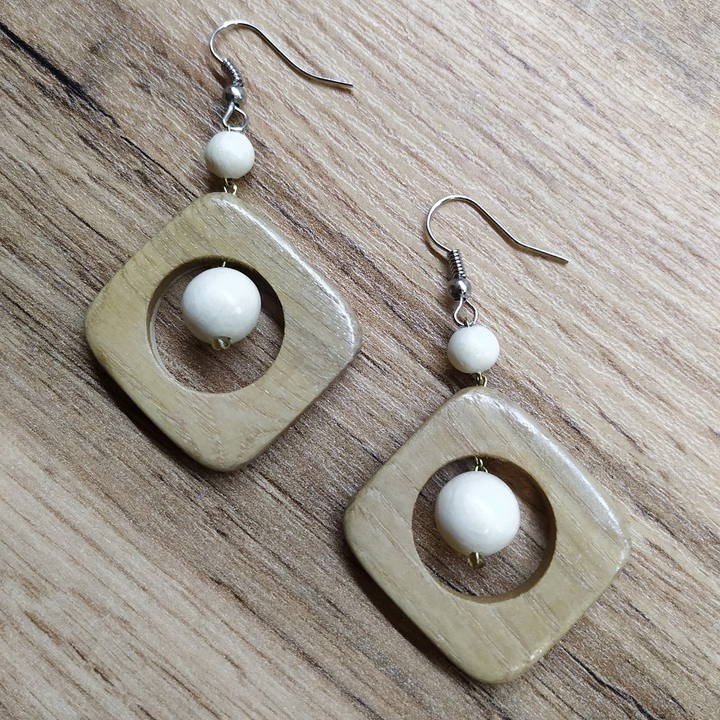 Серьги Салют, дерево, цвет светло-коричневый, молочный, 40x50 мм