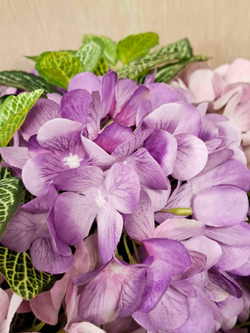 Гортензия лилово-фиолетовая в горшке искусственная