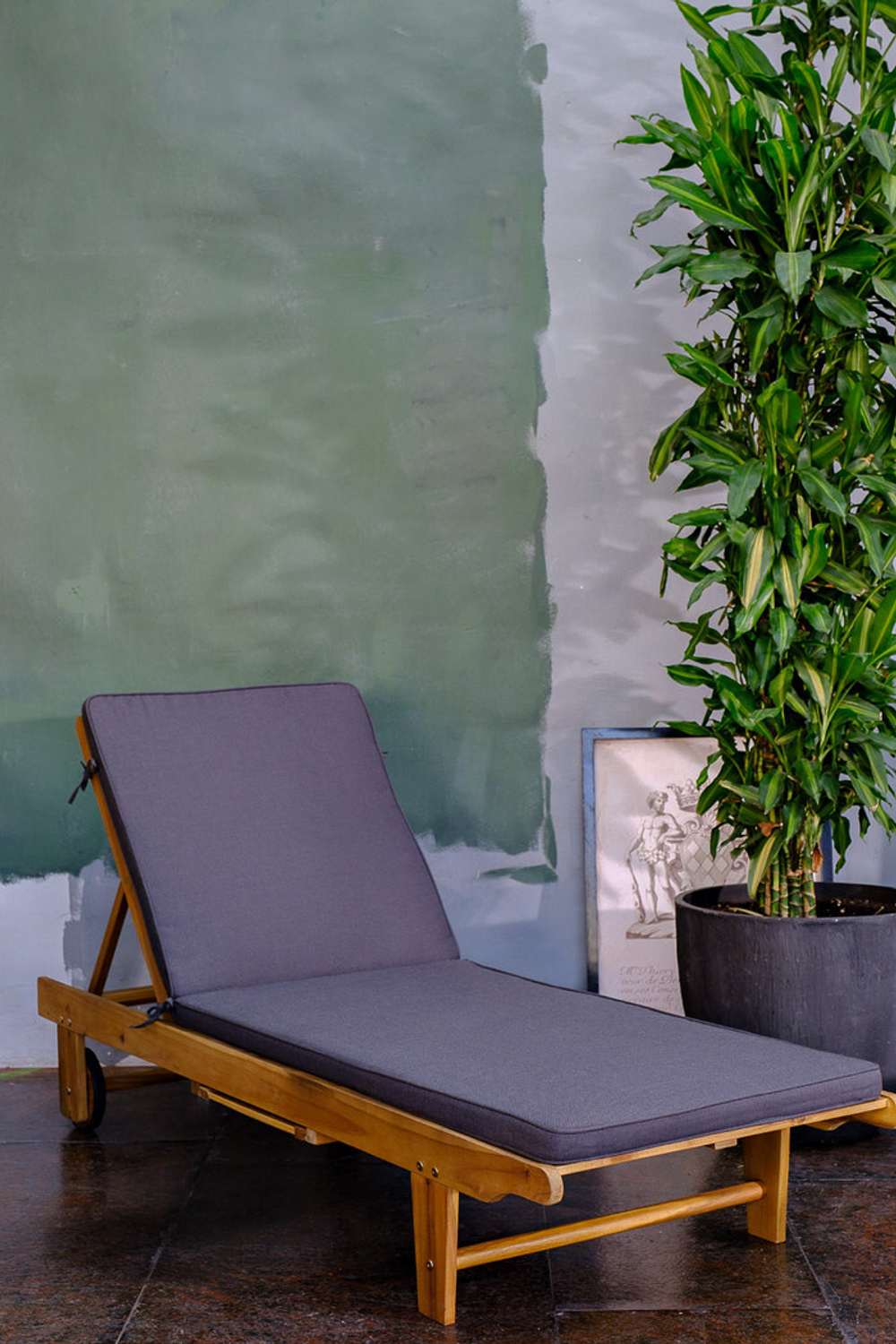 Шезлонг из акации BOOKA