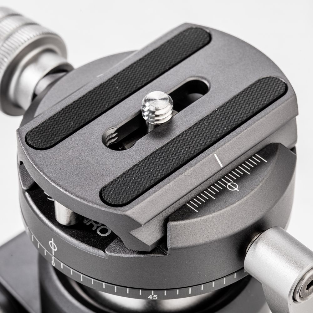 Штатив Benro TTOR35CGX35 карбоновый с шаровой головой