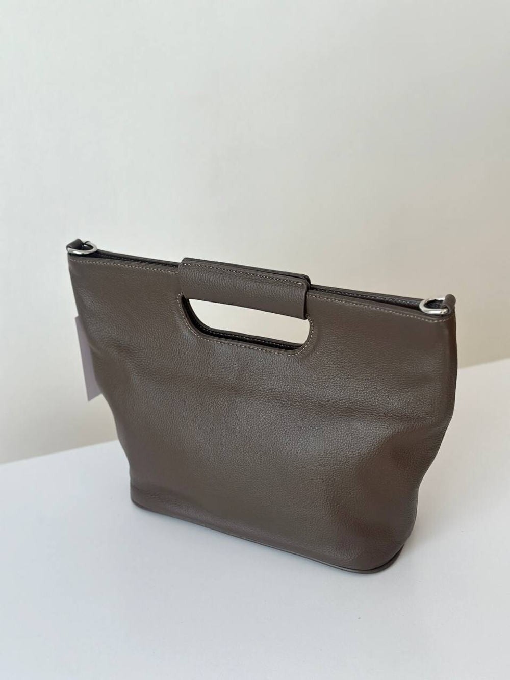 СУМКА ИЗ НАТУРАЛЬНОЙ КОЖИ