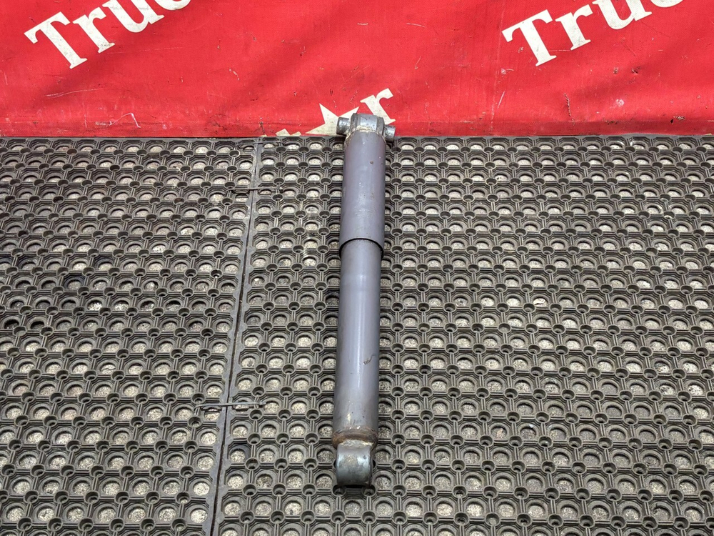 Амортизатор задний 2023г