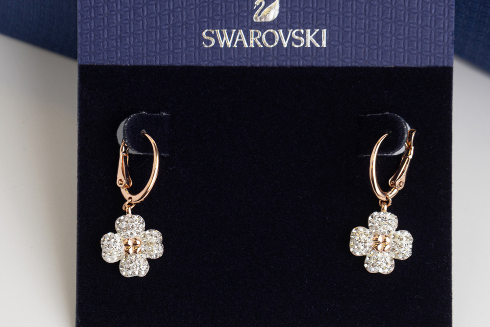 Серьги Swarovski с подвесами в виде клеверов, покрытых кристаллами