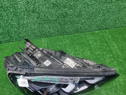 Фара правая Mercedes GLE V167 (2018-2024) LED