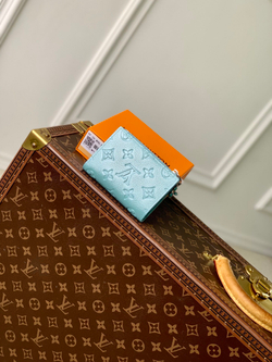 Louis Vuitton Lisa Wallet