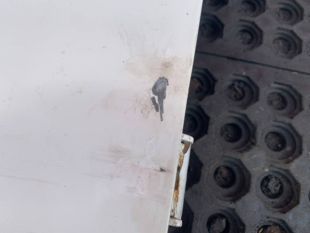 Крышка инструментального ящика