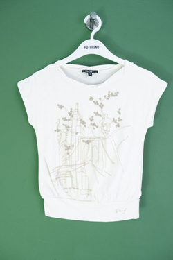 Футболка Dkny с принтом на 8-9 лет