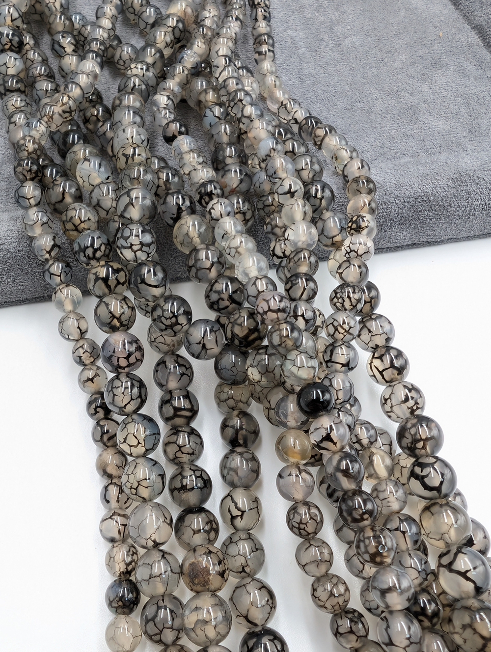 Агат "Вены дракона"